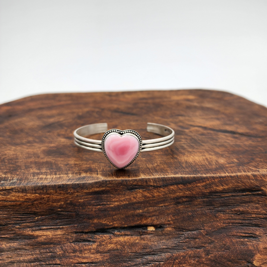 Pink Conch Heart Bracelet